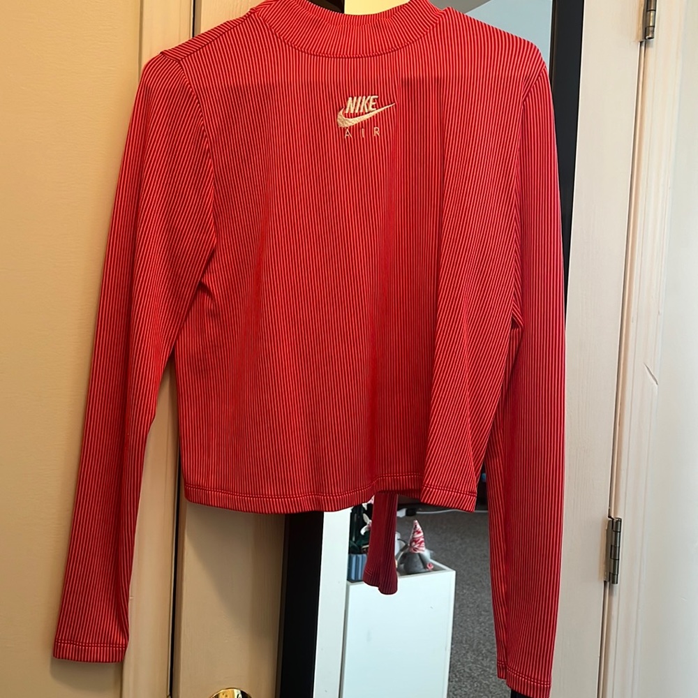 brand:nike size:L